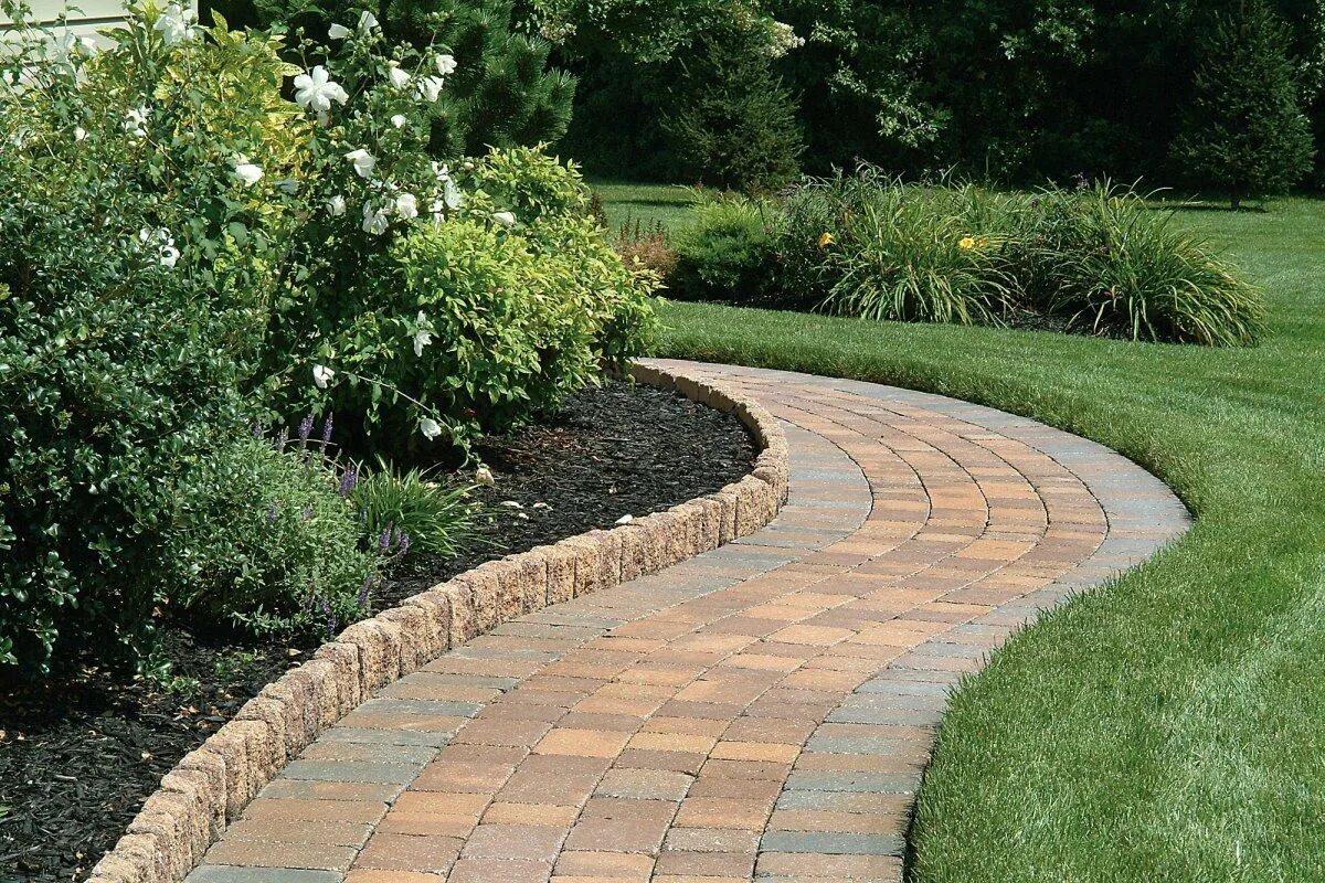 Красивые дорожки на участке. Плиточное мощение садовой дорожки. Брусчатка эклипс ландшафт. Мощение клинкером. Поребрики для садовых дорожек.