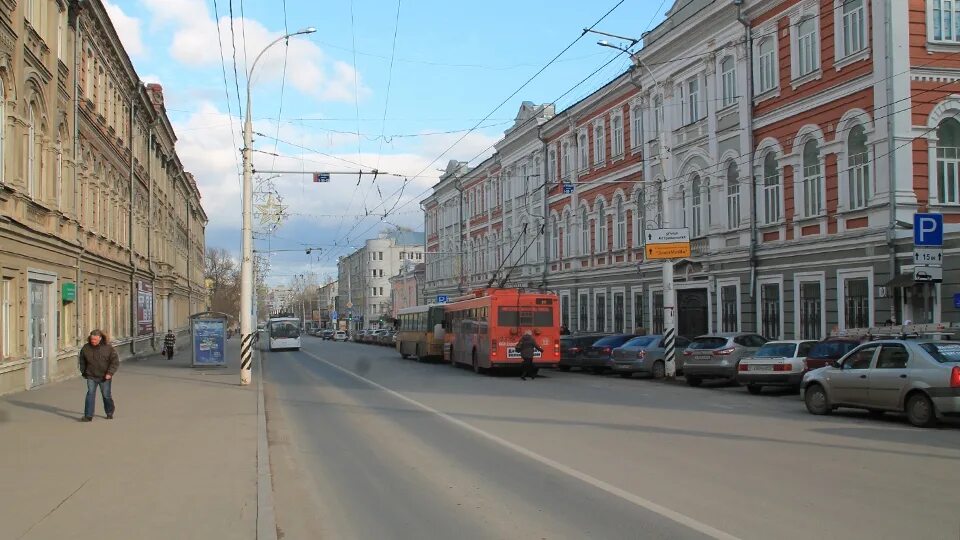 Улицы саратова названные. Улица городская Саратов. Саратов фото улиц. Плодородная улица Саратов. Красивые фото улица Московская Саратова.