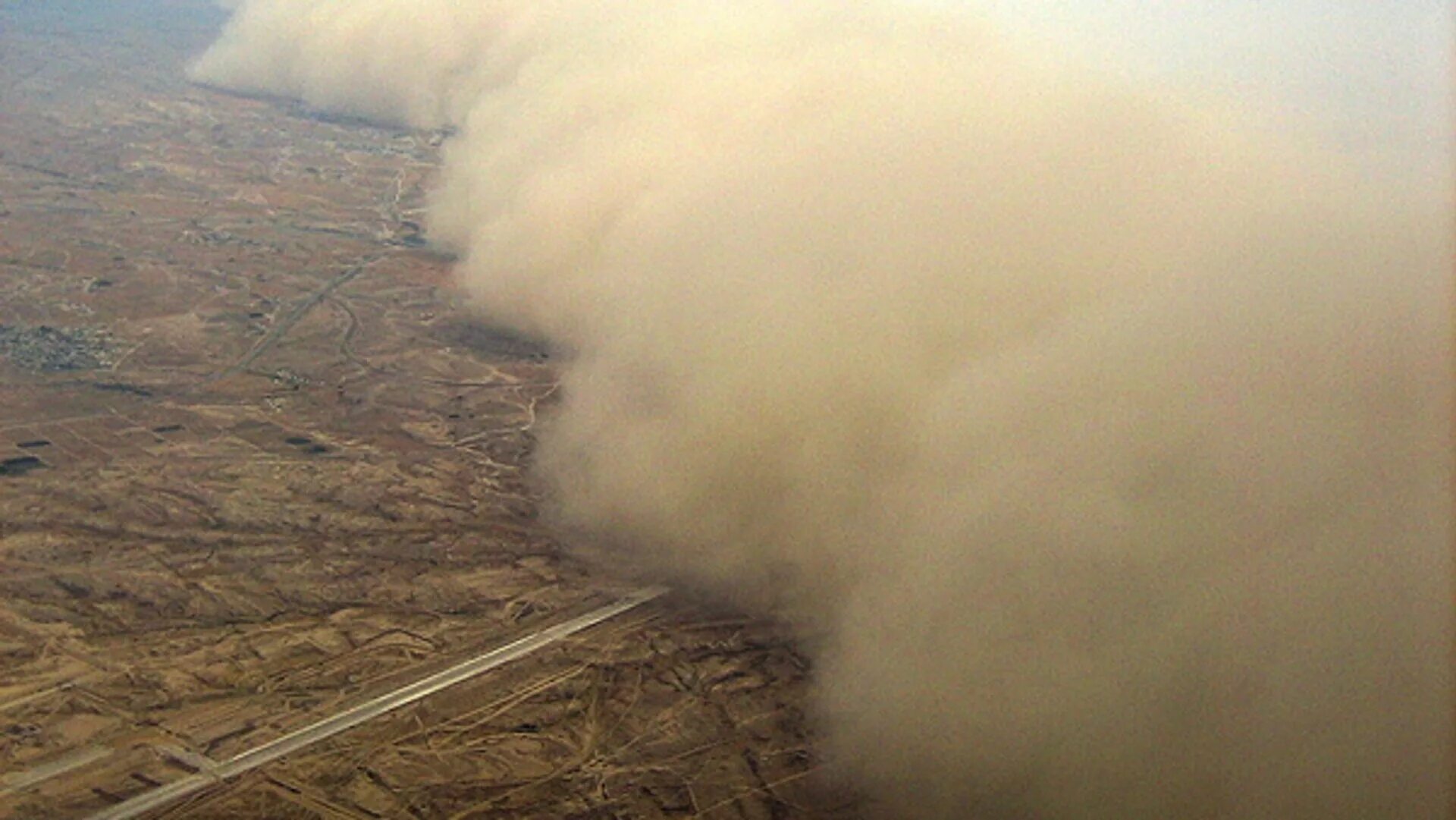 Ташкент загрязнение. Песчаная буря в Австралии. Пыльная буря 2007 года в Карачи. Песчаная буря в Ташкенте. Пыль Песчаная буря.