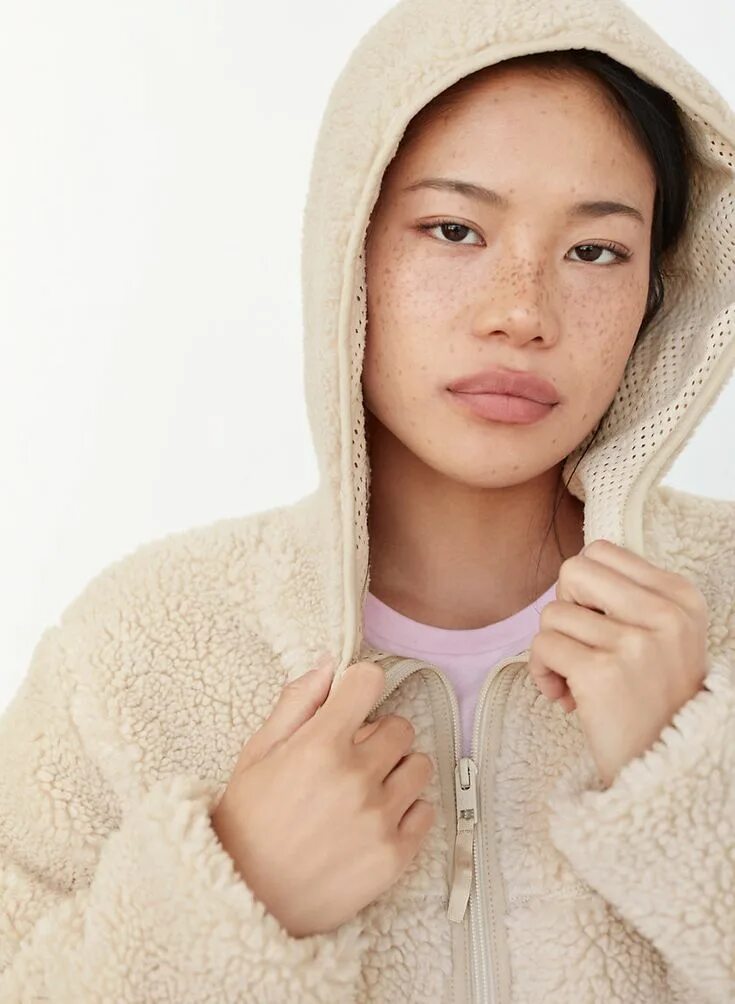 Что такое шерпа в одежде. Шерпа флис. флис sherpa. sherpa fleece hoodie. мутон шерпа.