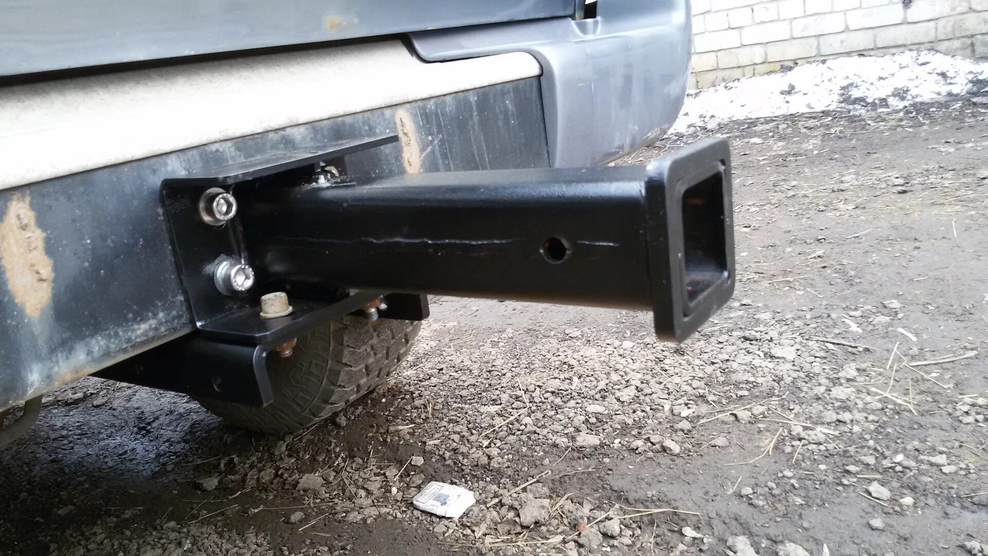 Фаркоп под квадрат. Фаркоп квадрат 50х50 dodge ram 1500. фаркоп под квадрат 50х50 на ниву. фаркоп под квадрат rival. фаркоп усиленный под квадрат 50х50 на ниву шевроле.