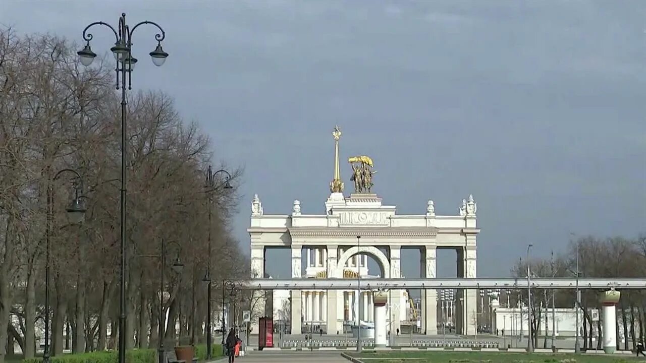 Царицыно вднх. Парк Горького Москва ВДНХ. ВДНХ Царицыно. ВДНХ или парк Горького. Царицыно Коломенское.