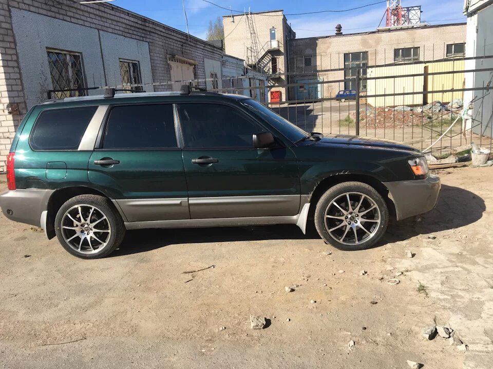 Слик l713 субару форестер. Subaru forester sg9 xxr 527. Передние колеса субару форестер. Forester sg r17. Subaru forester sf5 r17.