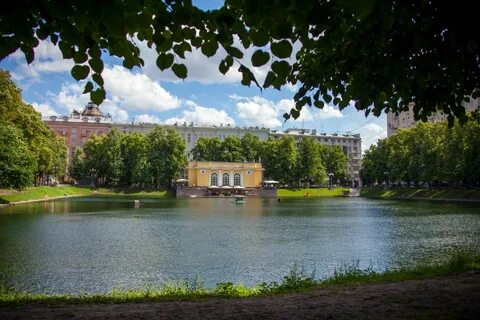 Маяковская патрики