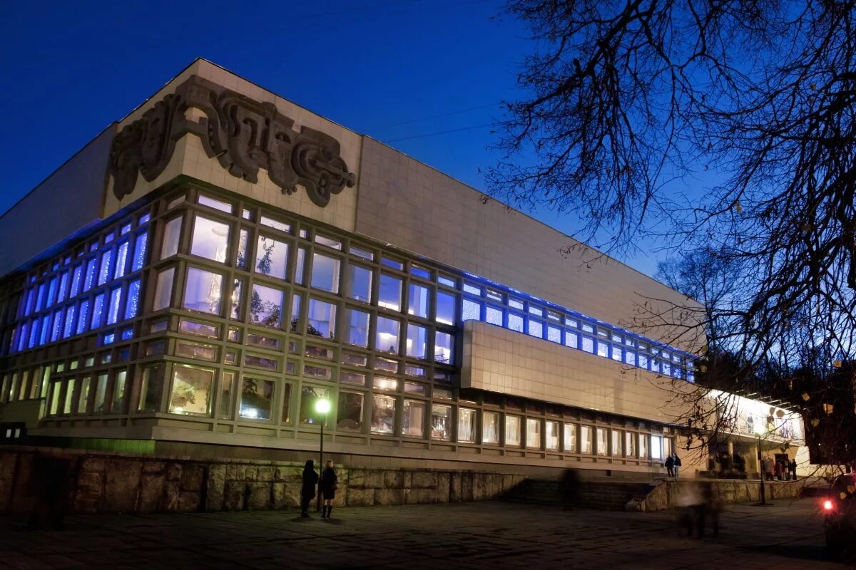 кариева. казанский татарский государственный театр им кариева зал. театр кариева тюз. габдуллы кариева. театр кариева тюз.