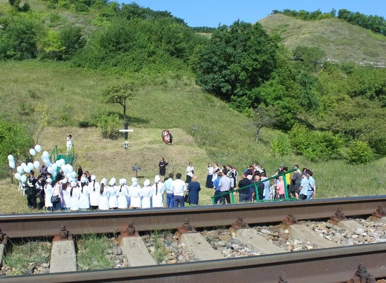 Теракт Кисловодск Минеральные 2003. Подрыв электропоезда Кисловодск Минеральные воды. Взрыв в поезде Кисловодск — Минеральные воды 3 сентябрь 2003). Теракт в кисловодске