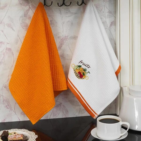 Кухонное полотенце фото Red and White Kitchen Tea Towel Stock Image Image of white, towel: 48005363