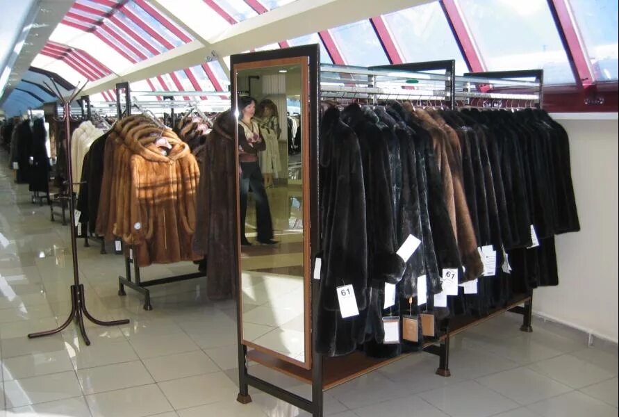 Кожа и меха ассортимент. Мир кожи и меха в санкт петербурге. Мир кожи и межа на каширке. Алексей мир кожи и меха в сокольниках. Мир кожи, казань.