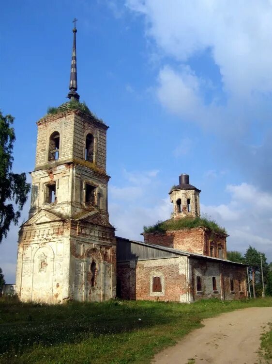Жители деревни луги. Луги церковь троицы живоначальной.