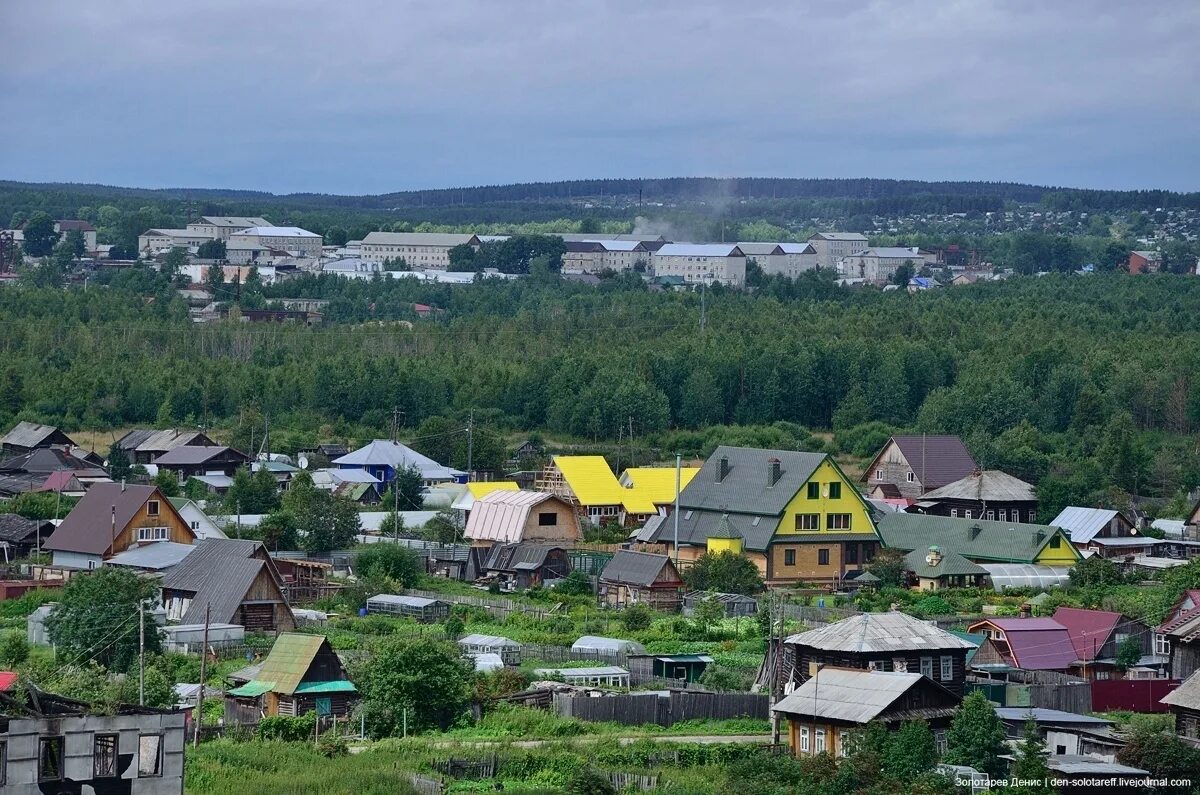 Урал Пермский край Соликамск. Белый лебедь Соликамск. Поселки Соликамска. Соликамск окраины. Погода в черную пермский