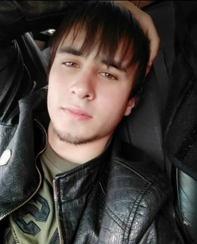 Мадина турпал. Темная ночь turpal abdulkerimov. Абуханов турпал. Темная ночь turpal abdulkerimov. Турпал абдулкеримов друг.