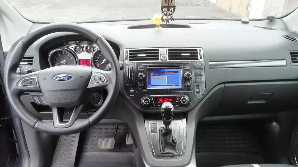 Магнитола форд куга 1. Ford Kuga 2008 салон. Форд Куга 2008 салон. Kuga 2008 салон.