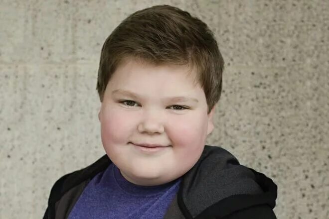 джереми рэй тейлор оно. джереми рэй тейлор 2020. полные люди. джереми рэй тейлор 2022. филип виграц.