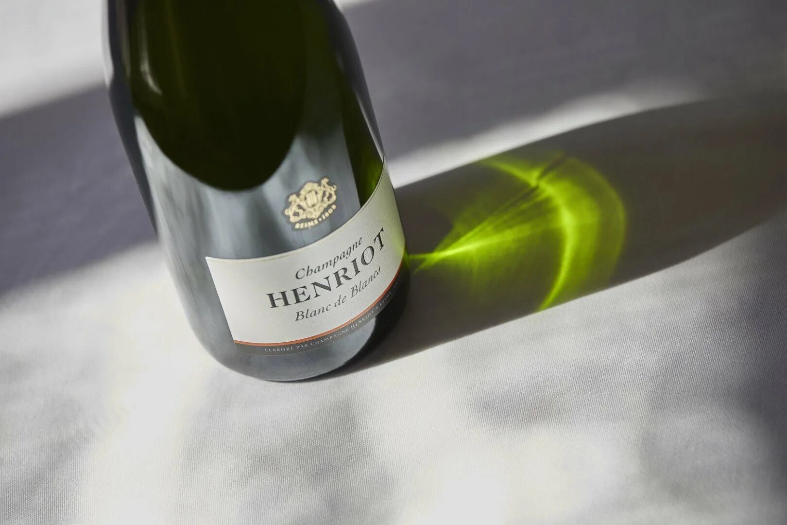 Blanc de blancs стиль. 75 л. Шампань прёмье крю шини-ле-роз ж. «меганом blanc de blancs брют». Guillermin blanc de blancs.