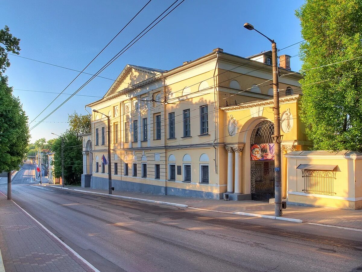 Амо калуга. Усадьба Золотаревых Калуга краеведческий музей. Усадьба купца Золотарева Калуга. Калужский областной краеведческий музей усадьба Золотарева. Калужский областной краеведческий музей.