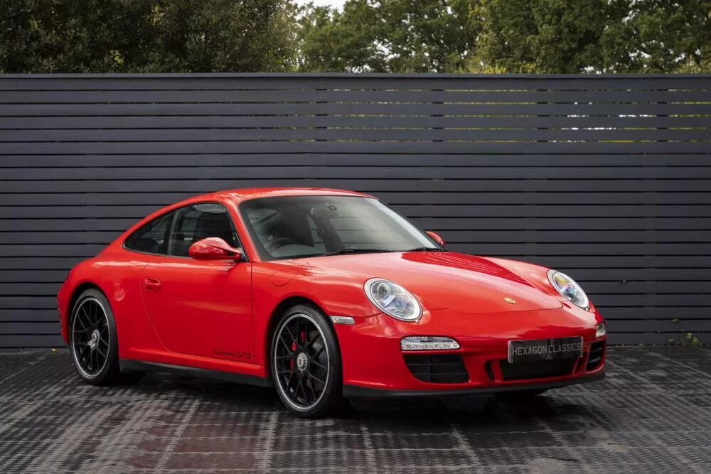 Порш манера. Porsche 911 997. porsche 911 carrera 997. porsche 911 gts coupe. порше 997 каррера.