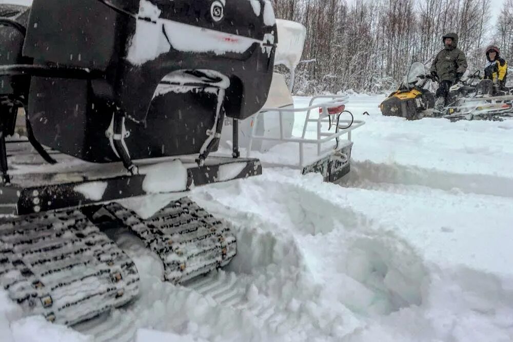 Снегоход с двумя гусеницами. Лыжно-гусеничный снегоход ттм-1901 «беркут». Всесезонный мотобуксировщик ахтар. Снегоход с двумя гусеницами. Гусеничные вездеходы тингер.