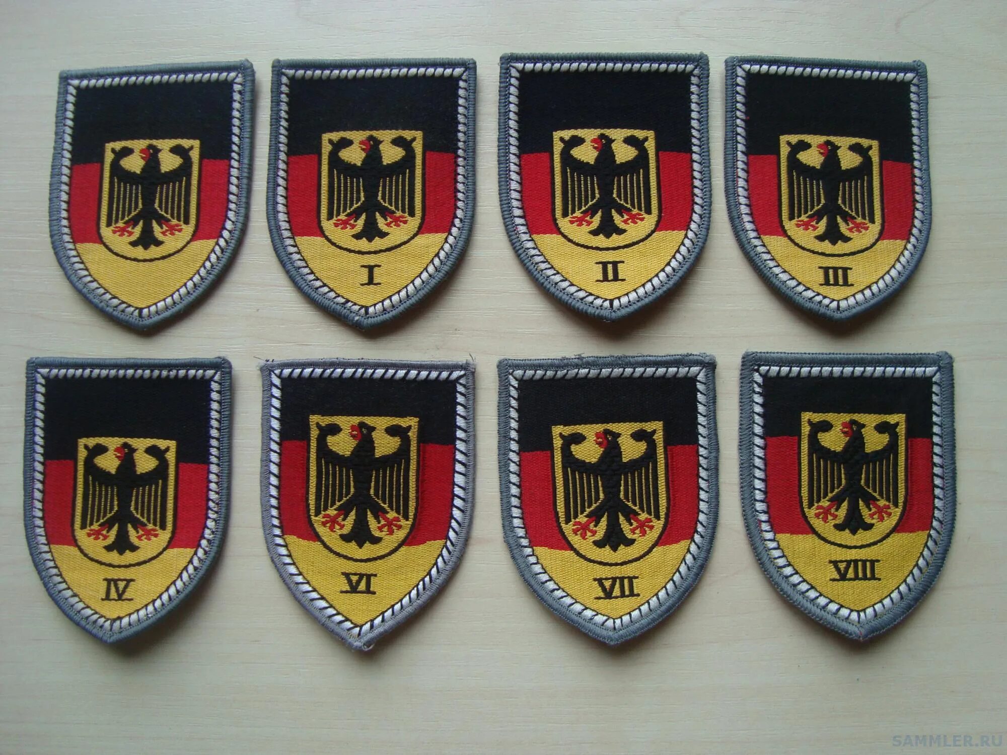 нашивки родов войск советской армии. коллекционирование шевронов и нашивок. коллекция шевронов. нарукавные нашивки мвд ссср. нацбаты шевроны.