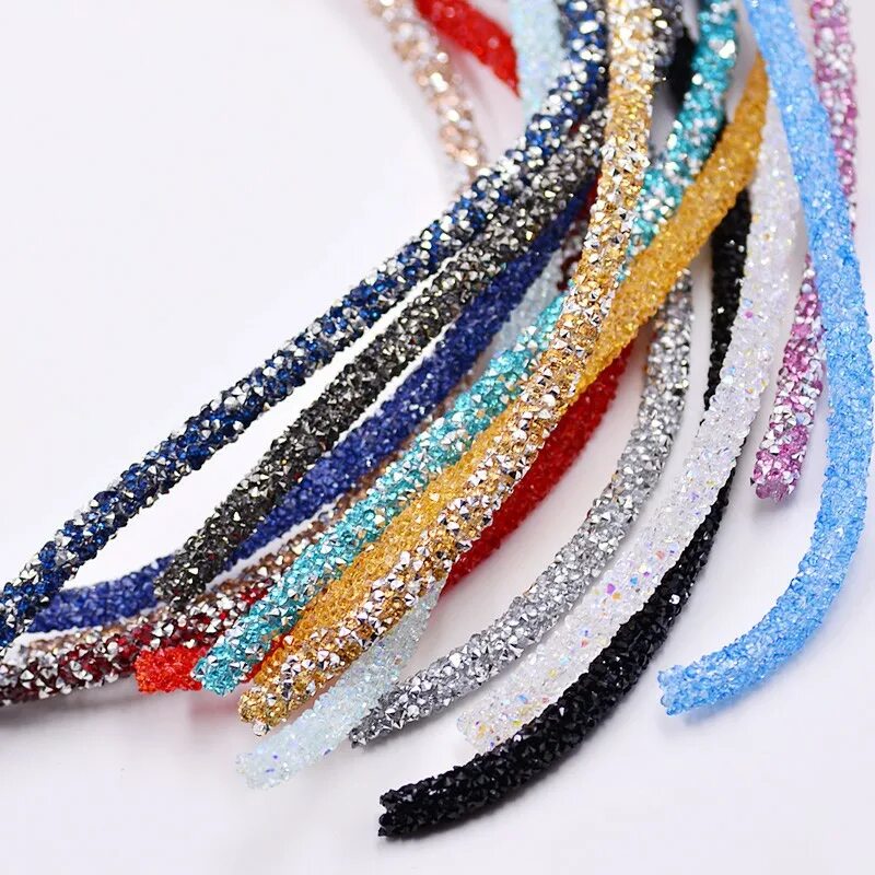 Стразовый шнур для бижутерии. Шнур из страз. Плетеный ремень для сумки. Шнур из страз. Шнурки из страз для обуви.