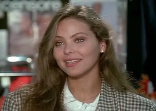 Универмаг фильм 1986. Универмаги 1986. Универмаг 1986 орнелла мути. Паоло вилладжо фильмы универмаг. Универмаги 1986.