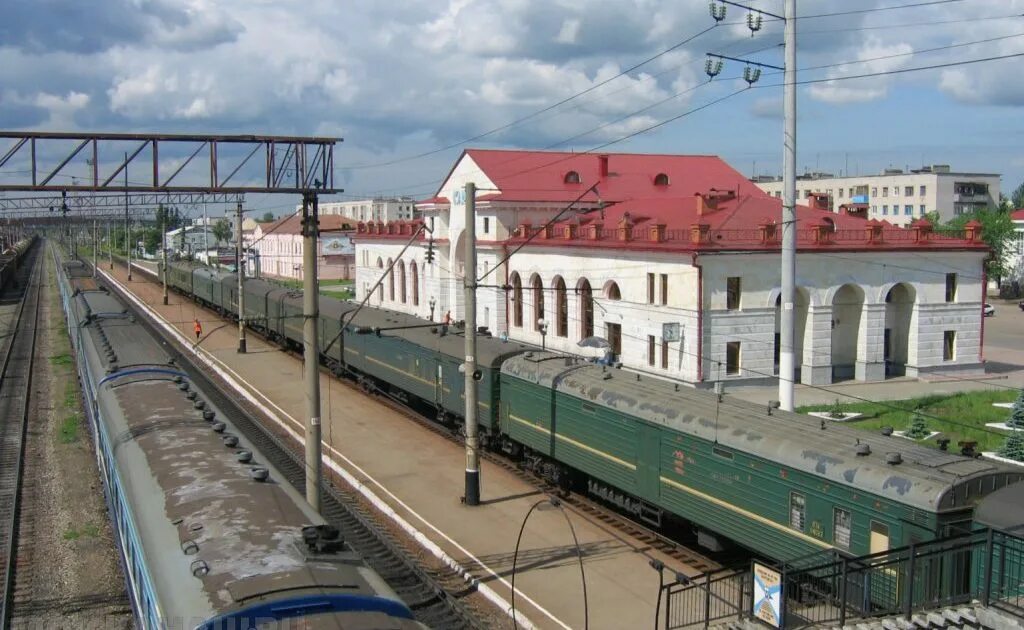 Вокзал ст канаш. Канаш станция жд. Москва канаш жд. Жд вокзал канаш. Канаш железнодорожный вокзал.