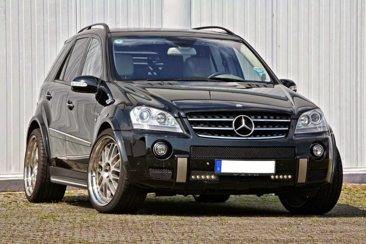 Mercedes ml w164. Mercedes ml63 w164. Мерседес ml 164 AMG. Mercedes Benz ml 63 AMG w164. Купить мерседес 164 кузов