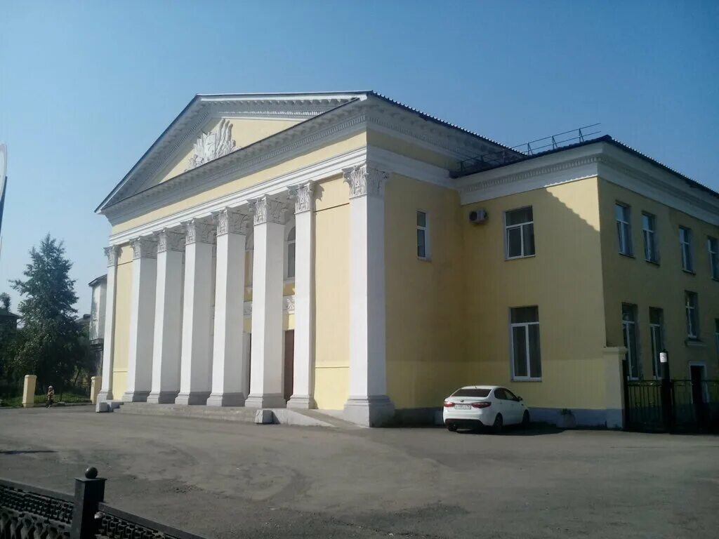 Дк железнодорожников ижевск. Дк железнодорожников ижевск. Ул. Дом культуры железнодорожников абакан зал. Дк железнодорожников ижевск.
