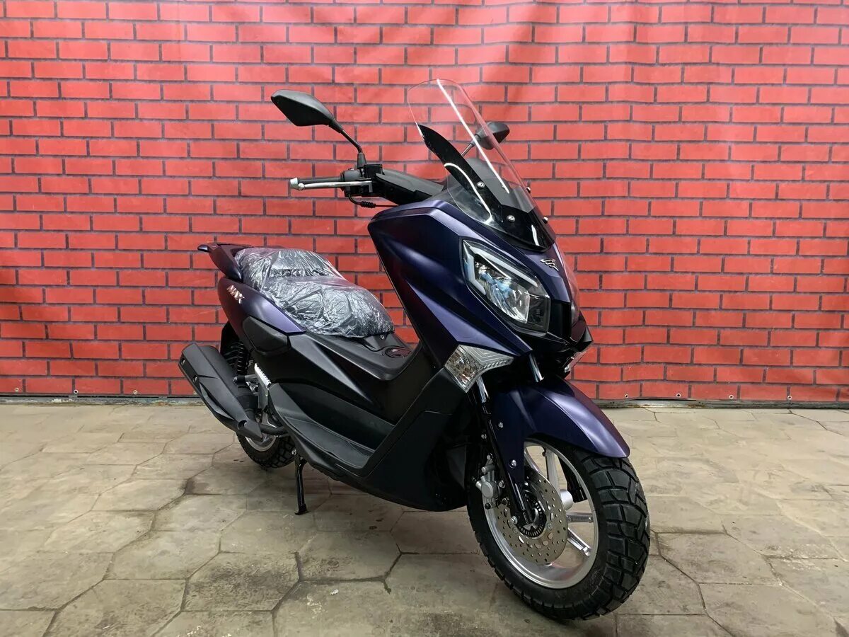 Скутер венто макс 200. Скутер Венто Макс. Vento Max 200 PCX черный. Ямаха Венто мопед. Венто Макс 200 скутер панель приборов.