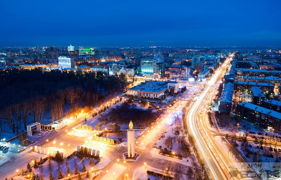 город тюмень сверху. виды тюмени. площадь 400 летия тюмени. самые крутые в тюмени. здание петр столыпин тюмень.