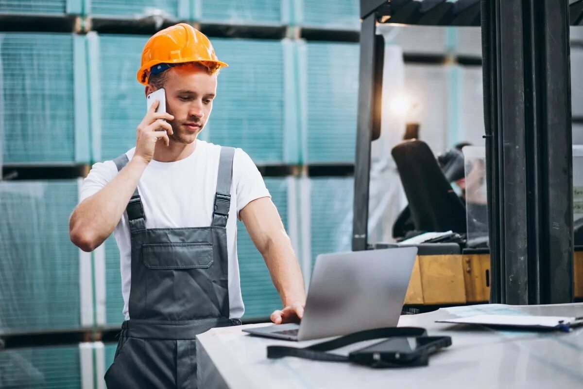 Торговый представитель. Егеер. Прораб. Специалист по логистике. Инженеры с огромным листом.