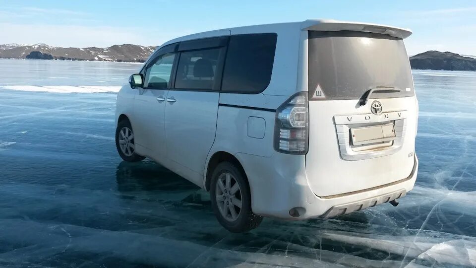 Вокси 2009 год. Тойота вокси 2008. toyota voxy 2. toyota voxy 2010. тойота вокси 2009.