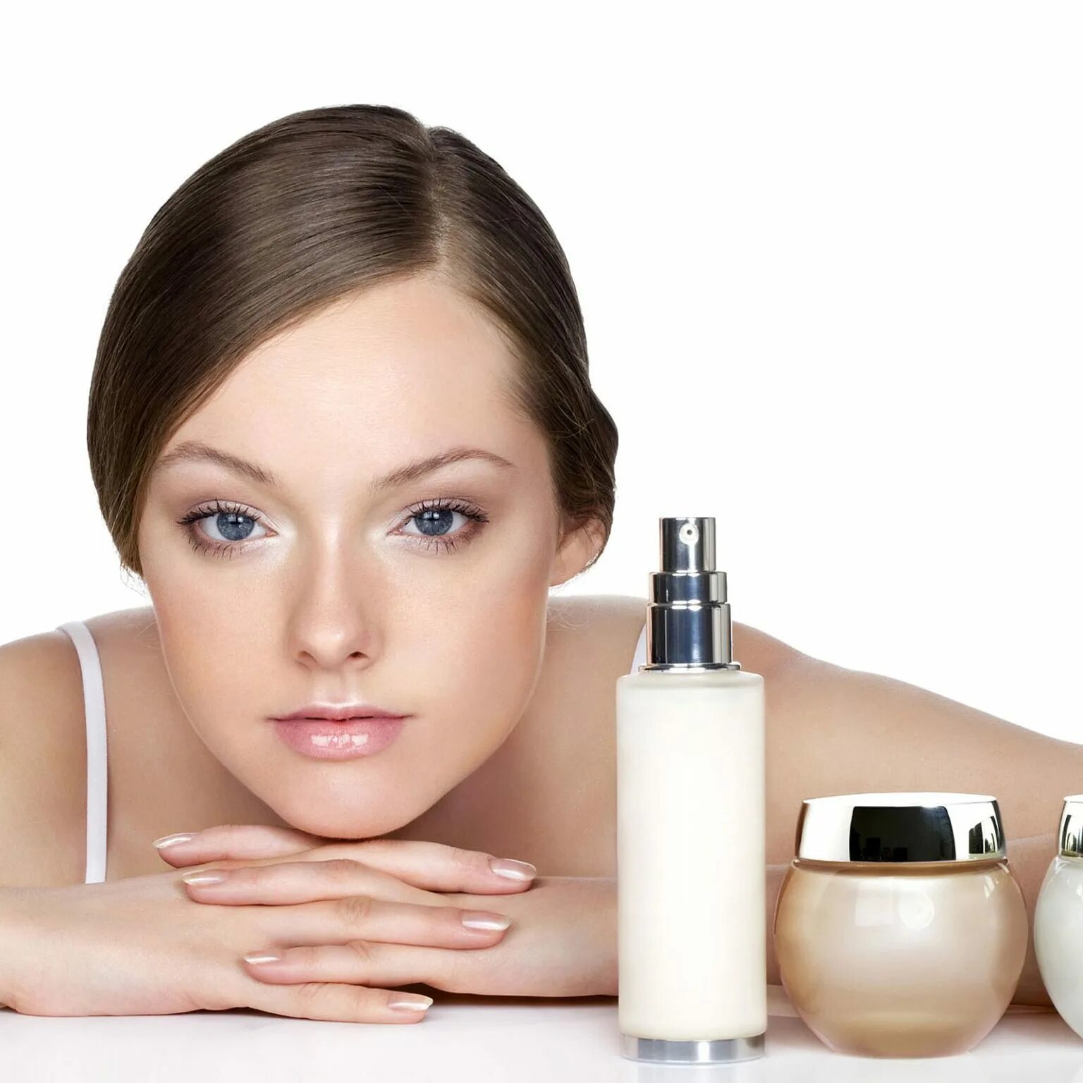 Самые хорошие средства для лица. Аптечная уходовая косметика. Уходовые средства для лица. Какая косметика лучше для кожи. Какая косметика лучше для кожи.