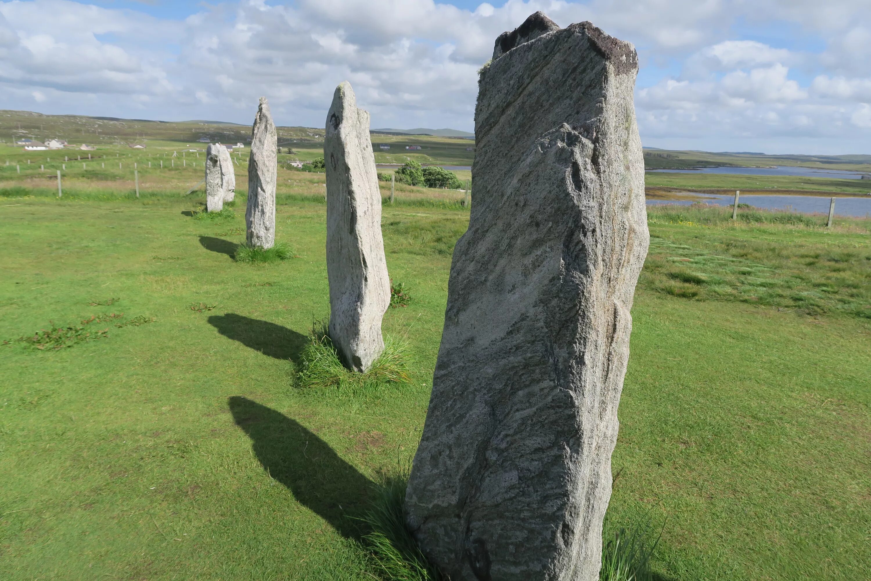 Stones википедия. Калланиш Шотландия. Столбы Калланиш Шотландия. Мегалиты Стеннеса. Каменные круги в Шотландии.