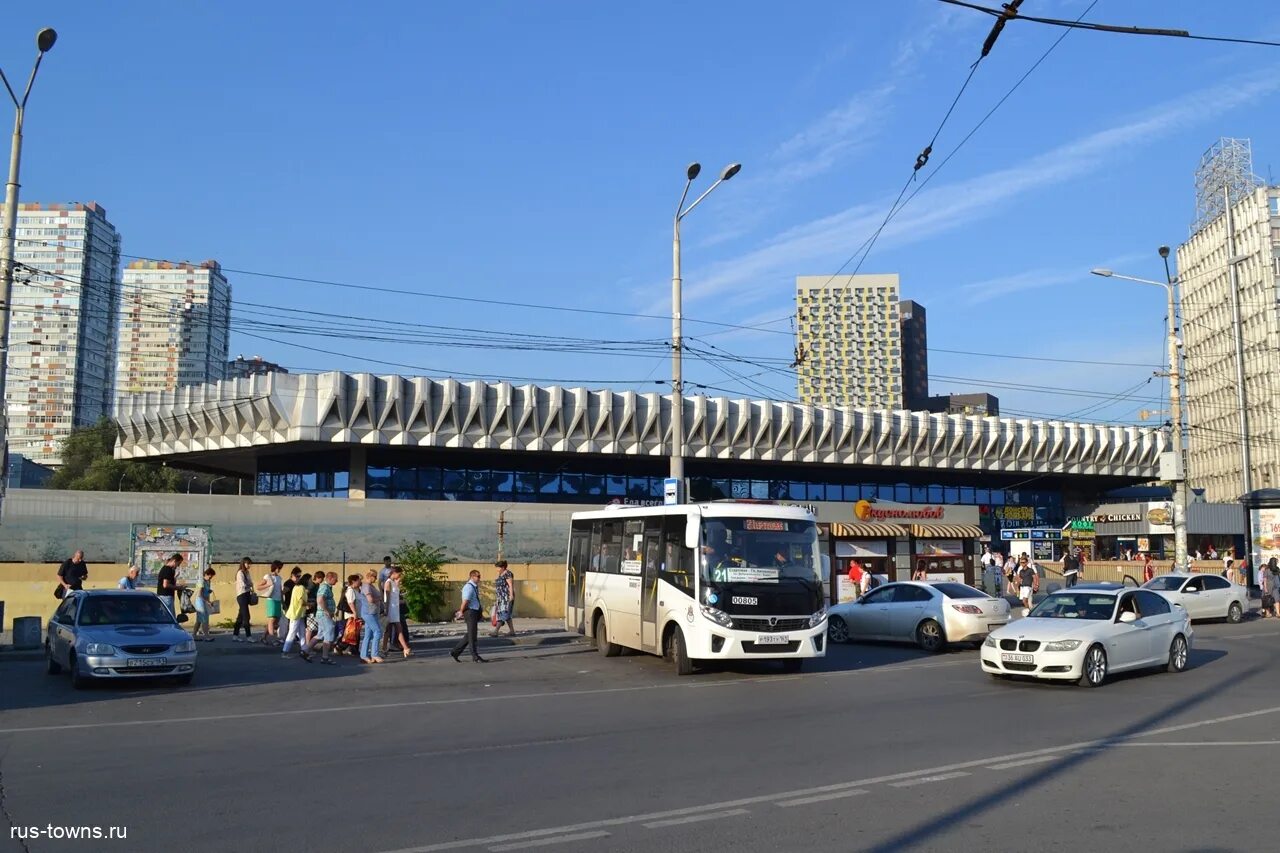 Ростов главный автовокзал телефон справочной. Автовокзал Ростов-на-Дону Сиверса. Автовокзал Сиверса Ростов. Главный автовокзал Ростова на Дону. Главный автовокзал Ростов-на-Дону Сиверса 3.