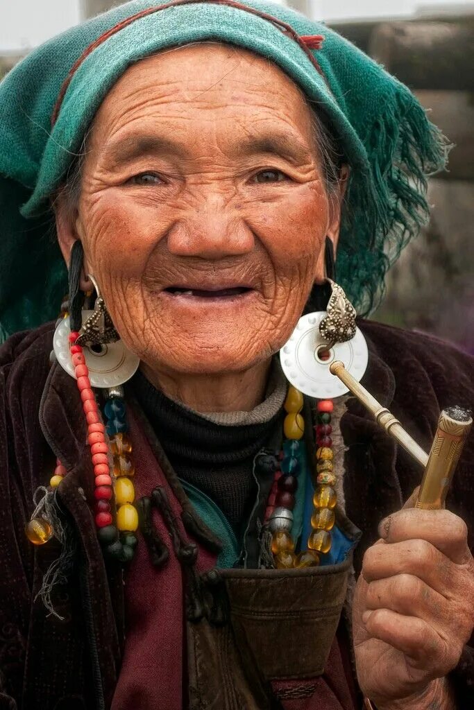 Монах долгожитель. Тибетский долгожитель. Тибетские старухи. Тибетский монах долгожитель. Японские женщины в возрасте.