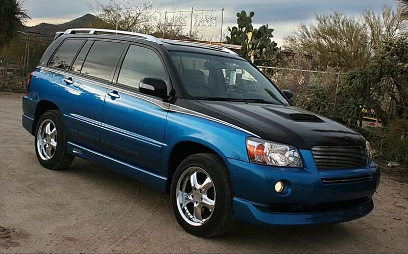 Highlander 1 поколение. Хайлендер 1 поколения. Toyota Highlander 1 поколения. Toyota Kluger 2005. Тойота хайлендер 2003.