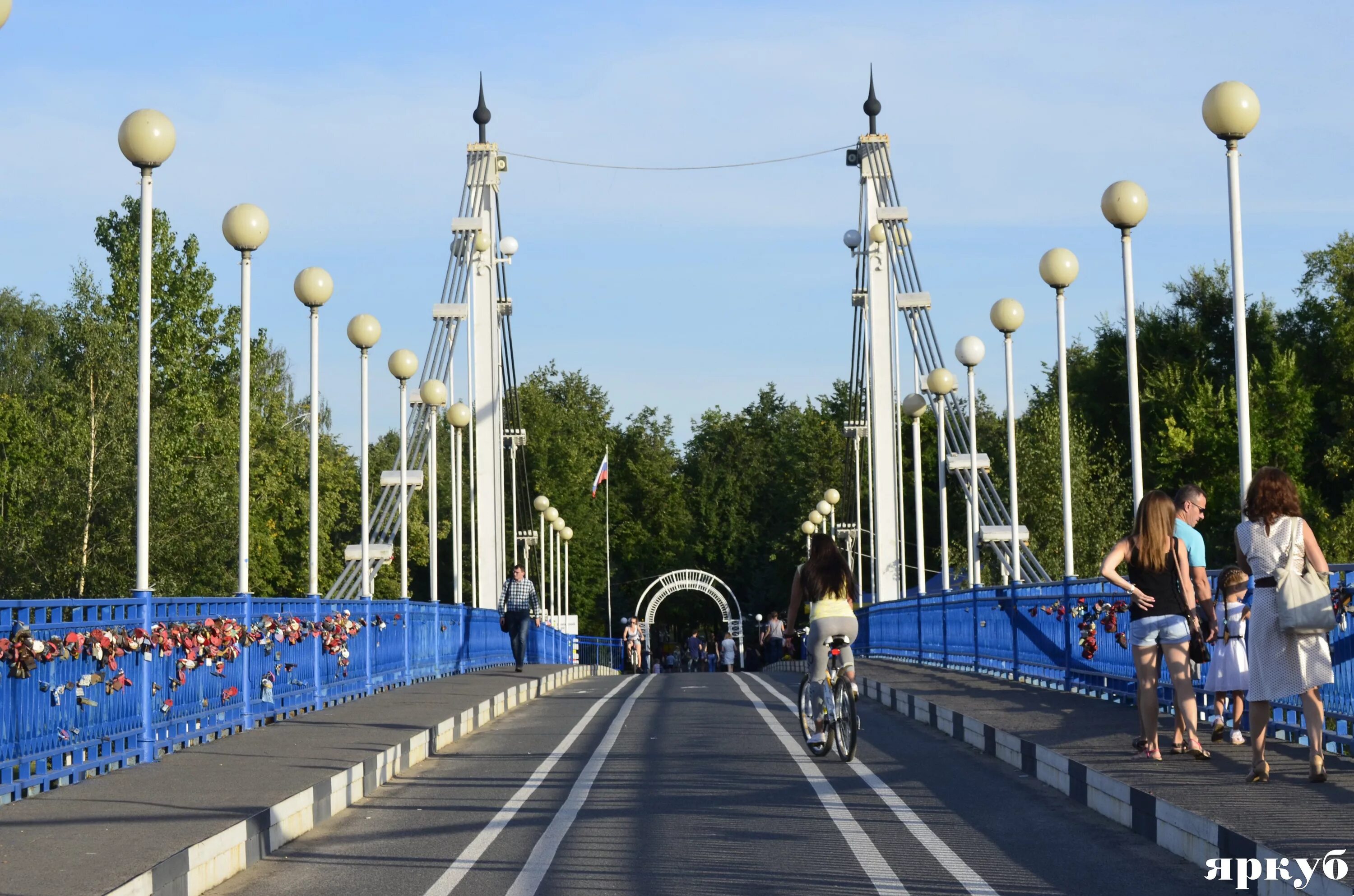 Парки ярославль купить. Даманский парк Ярославль. Центральный парк Ярославль. Городской парк Ярославль.