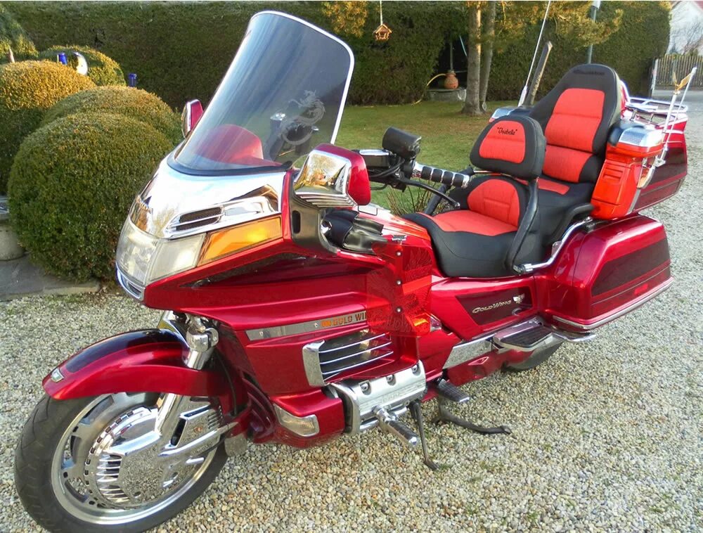 Купить хонду голду в россии. Honda Gold Wing 1500. Honda Gold Wing 1500 se. Honda gl1500 Gold Wing. Gl1500 Goldwing багажник.