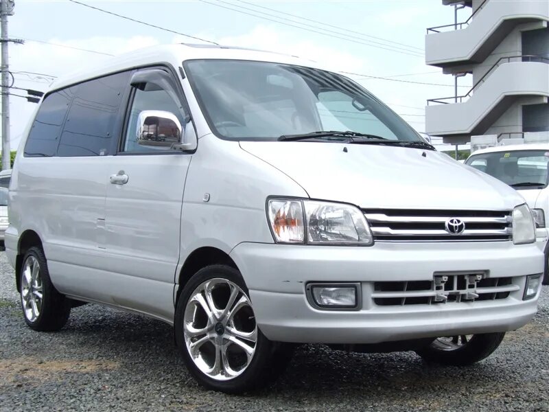 Таун айс 2000. Toyota Town Ace Noah. Тойота Товн айс Ноах. Тойота Town Ace Noah. Тойота Таун Эйс Ноах.