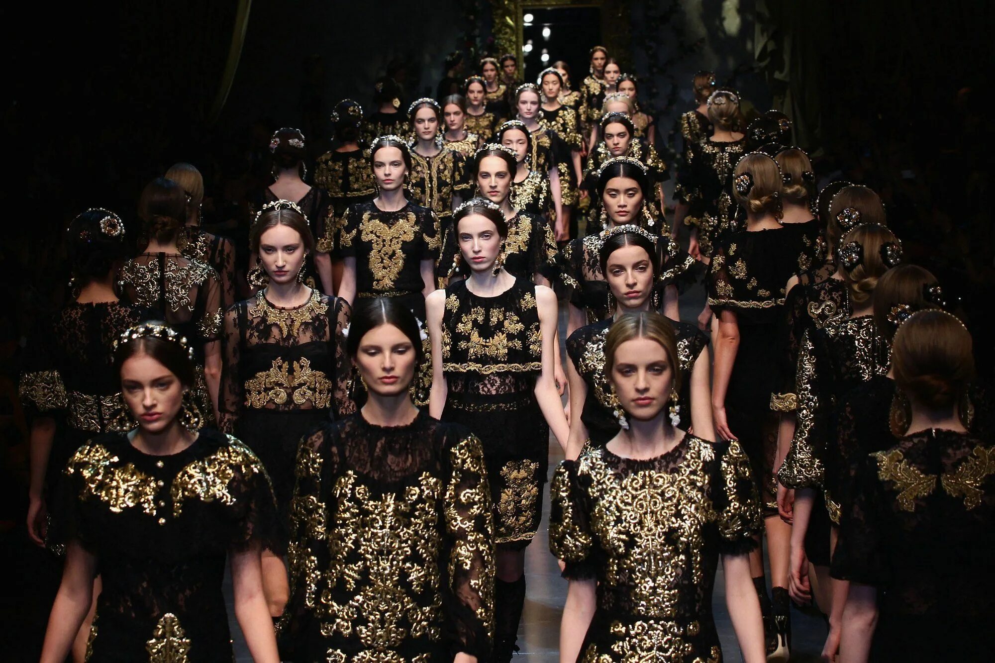 Gabbana история. Стефано габбана итальянский модельер. Дольче и стефано габбана. Доменико габбана. Дольче габбана.