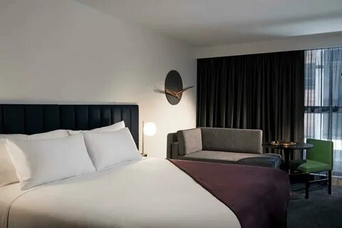 Midnight hotel