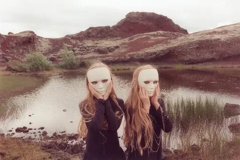 Twins 8