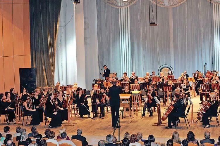 Русский оркестр тольяттинской филармонии. Оркестра тольятти. Оркестра тольятти. Шедевры классической музыки. Оркестра тольятти.