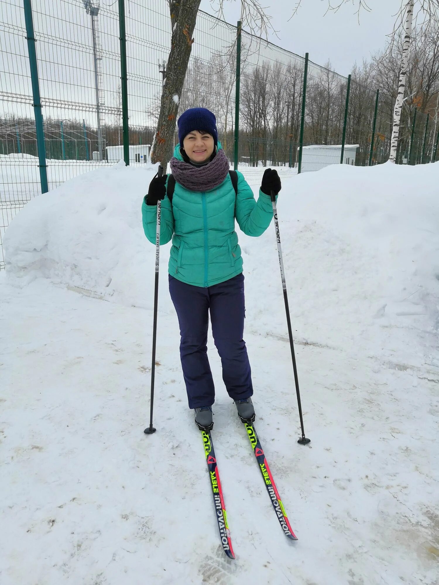 Вред лыжного спорта. Занятия на лыжах. Катание на лыжах. Польза лыжного спорта. Ходьба и бег на лыжах.