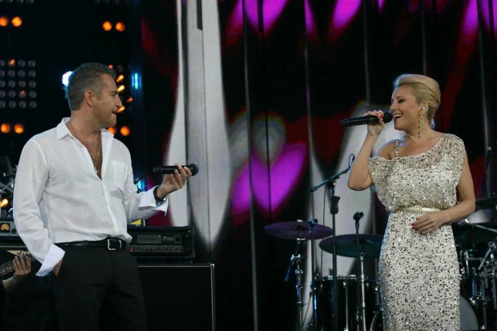 Леонида агутина и анжелики варум. Леонид агутин и анжелика варум королева. Леонид агутин & варум - королева. Анжелика варум и агутин. Леонида агутина и анжелики варум.