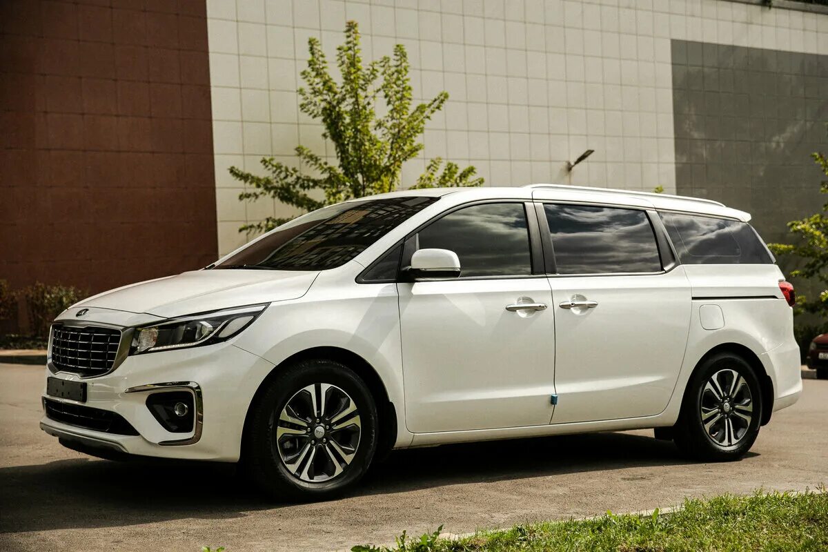 Киа карнивал 3 купить. Kia Carnival 2020. Kia Carnival 3. Kia Carnival 2020-2023. Новый Kia Carnival 2020.