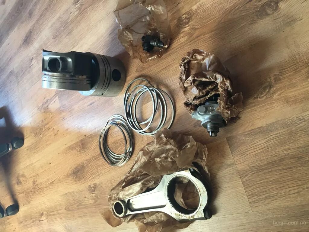 Запчасти на двигатель д. Двигатель д4 дырчик. Комплект ремонтный клапана 236-1007001-01. Запчасти двигателя автомобиля. Д 8 вела мотор двигатель.