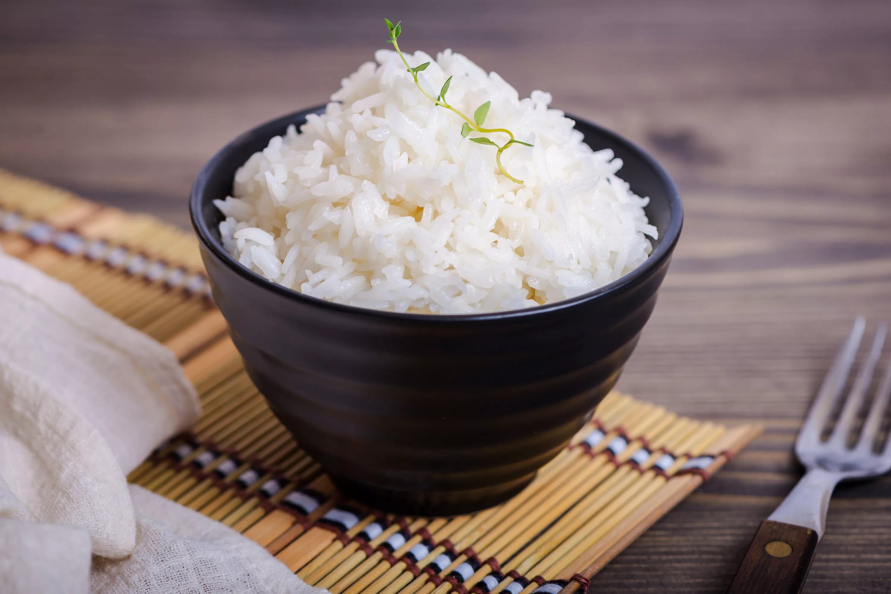 Much rice. Жасминовый рис. Вареный рассыпчатый рис. Steamed Jasmine Rice. Рис припущенный.