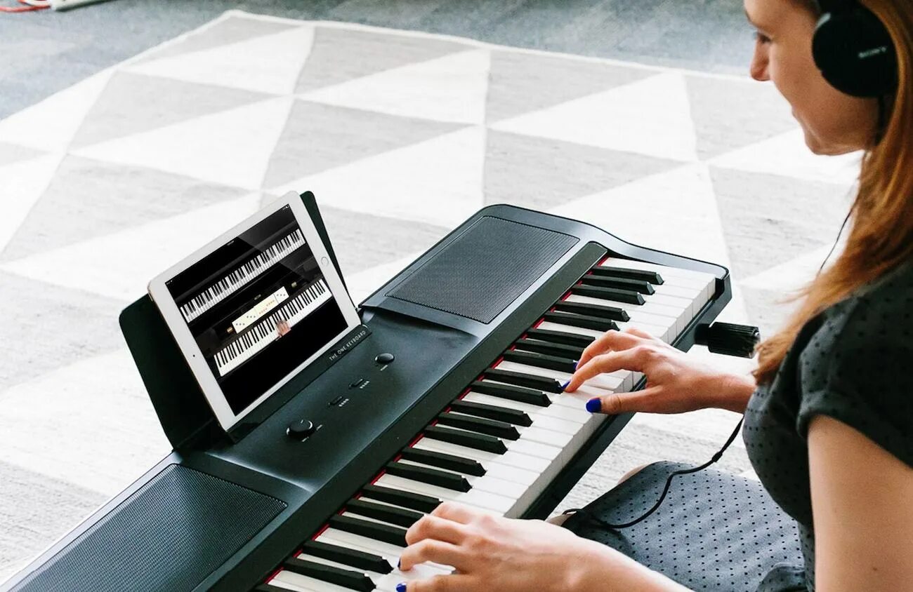 Playing keyboard