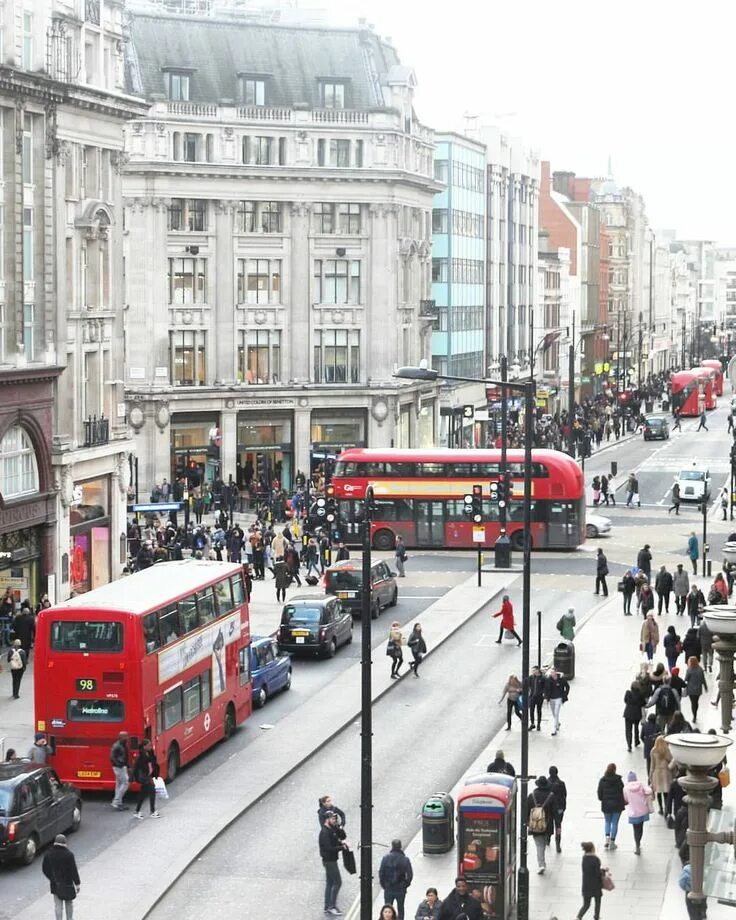 Oxford street в лондоне. Оксфорд-стрит в лондоне. Улица оксфорд-стрит. Англия оксфорд улицы. Oxford street в лондоне.